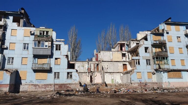 В Запорожье начнется новый этап ремонта разрушенных квартир в результате обстрела. ФОТО