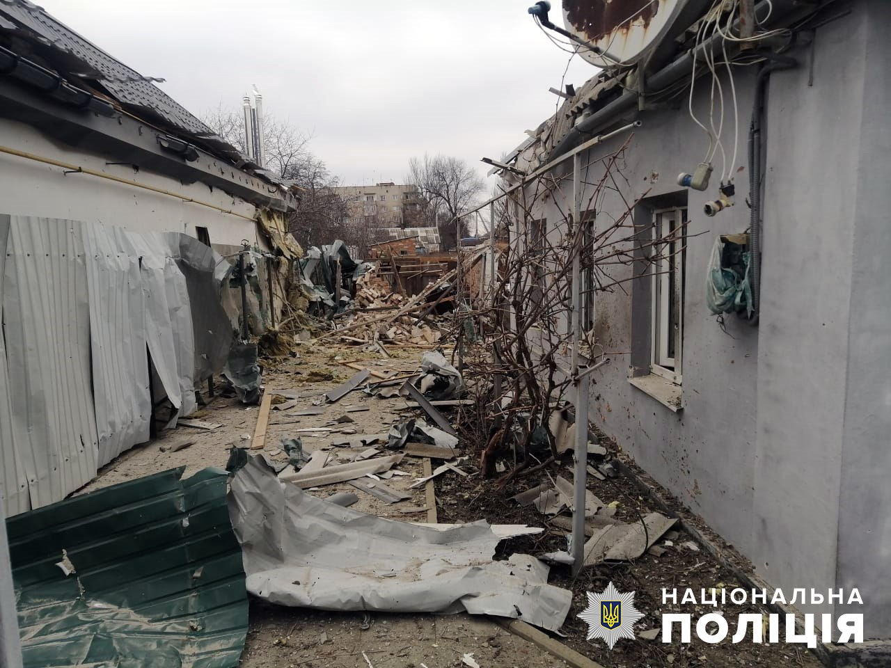 Полицейские показали последствия ракетных обстрелов Запорожской области