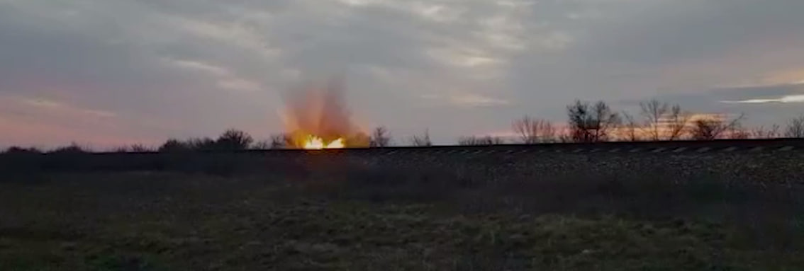 Партизани підірвали залізничне полотно, щоб перешкодити окупантам у Запорізькій області (відео )