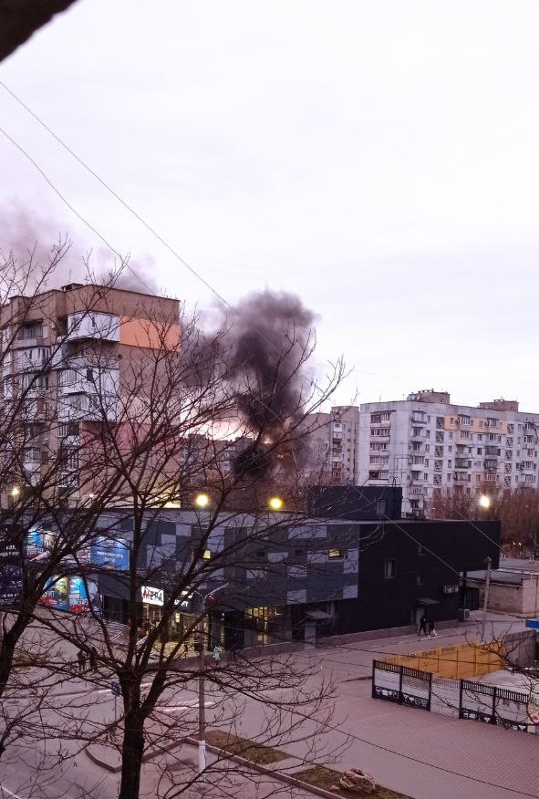 В Мелитополе произошел сильный взрыв: загорелся автомобиль