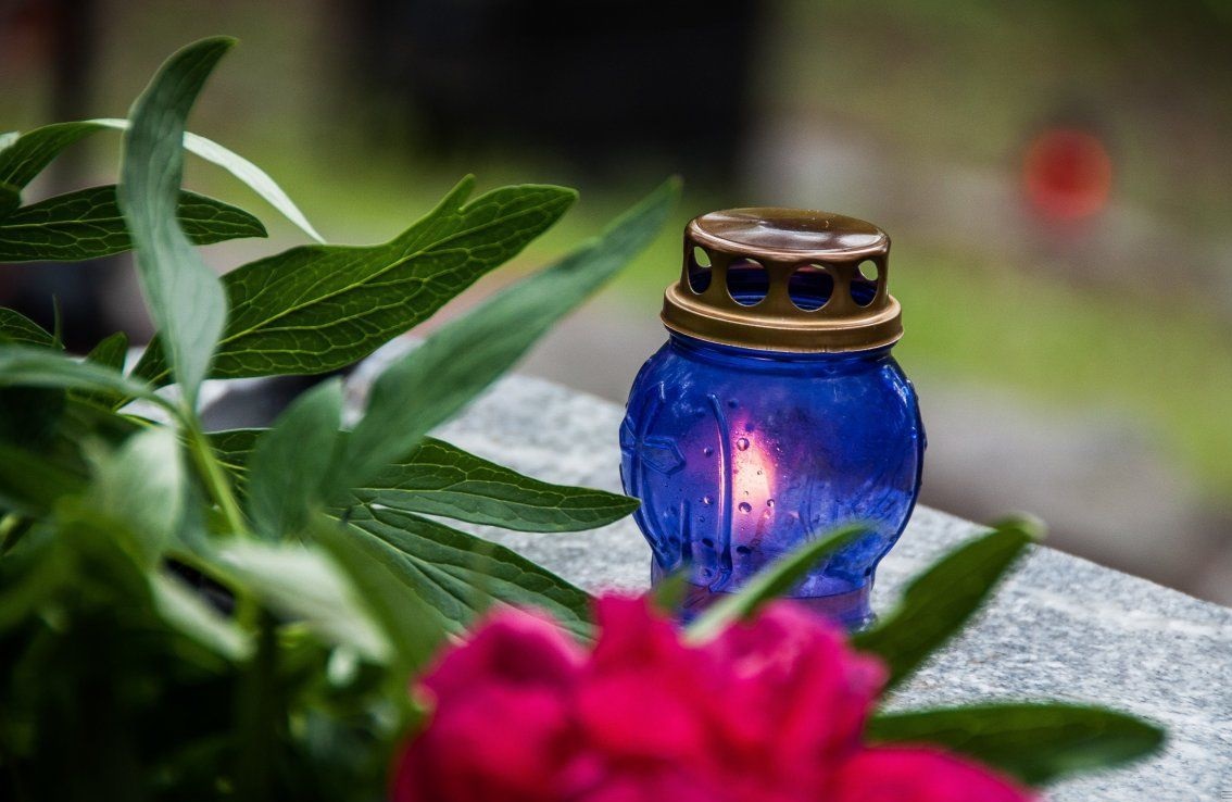 Кладовища в Запоріжжі просять не відвідувати на поминальні дні