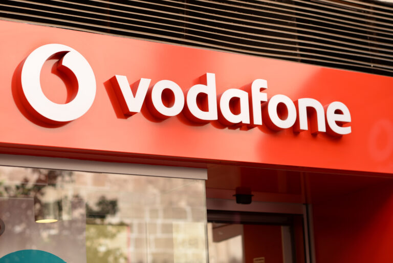 Киевстар, Vodafone и Lifecell могут снизить тарифы на роуминг для украинцев: какие условия