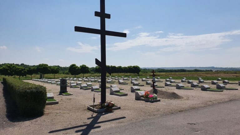 В Запорожской области запретили посещать кладбища: в каких населенных пунктах