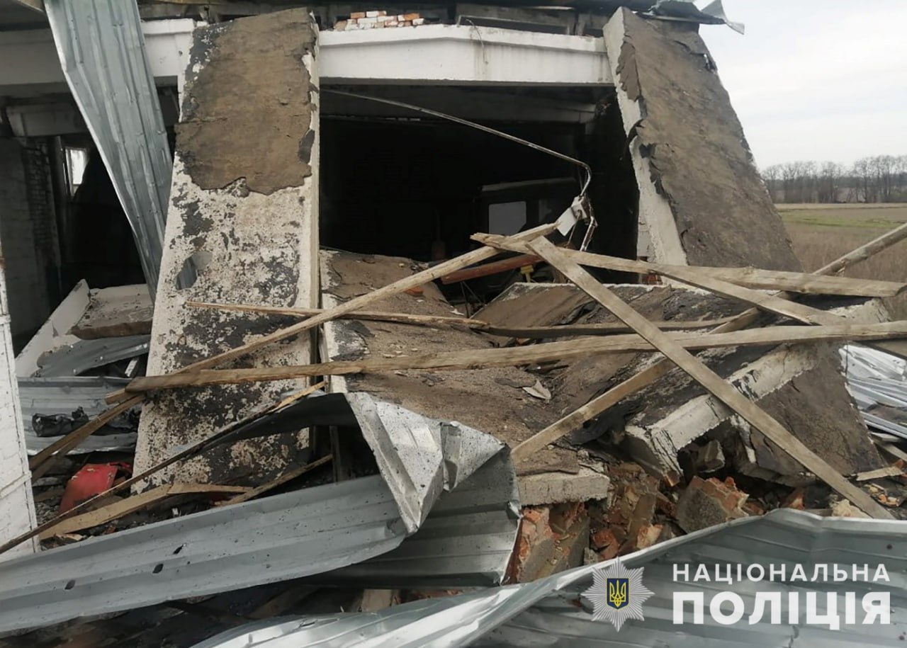 Российские оккупанты открыли огонь по Запорожской области. ФОТО