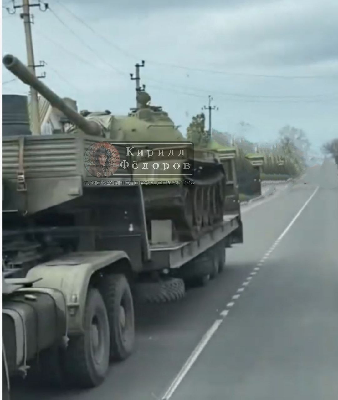 Колонны старых российских танков Т-54 замечены в Запорожской области
