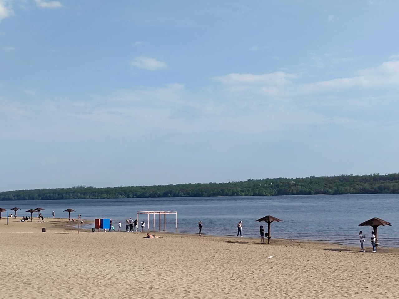 В Запорожье продлили запрет купания на пляжах: на каких пляжах будут дежурить спасатели