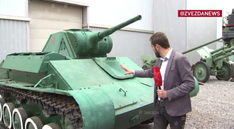 Танк Т-70 из Мелитополя оккупанты перегнали в россию