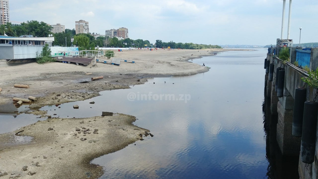 В Запорожской области потерян глубоководный путь для суден из-за подрыва Каховской ГЭС