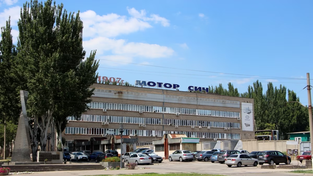 В Запорожье задержали двух агентов, которые наводили удары по «Мотор Сичи» (ФОТО)