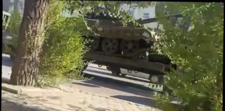 В направлении Бердянска зафиксирована переброска БК и танков оккупантов