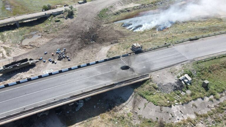 ISW: Удар по Чонгарскому мосту прервет поставки техники оккупантов для боев в Запорожской области