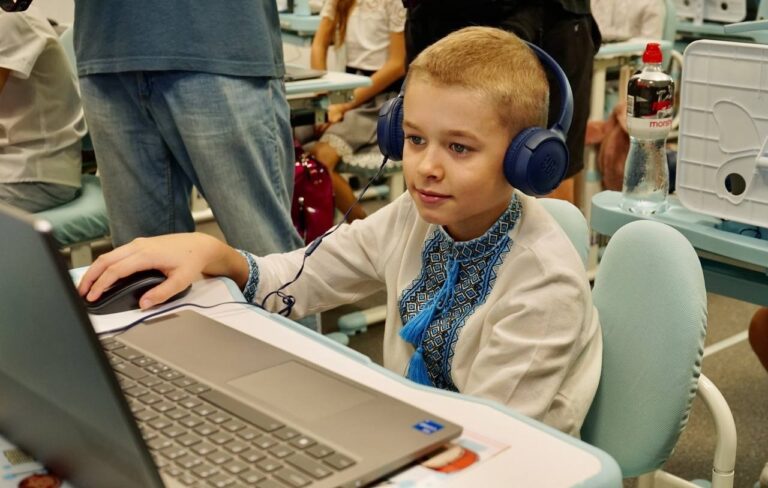 В Запорожье открылось образовательное пространство для школьников (ФОТО)