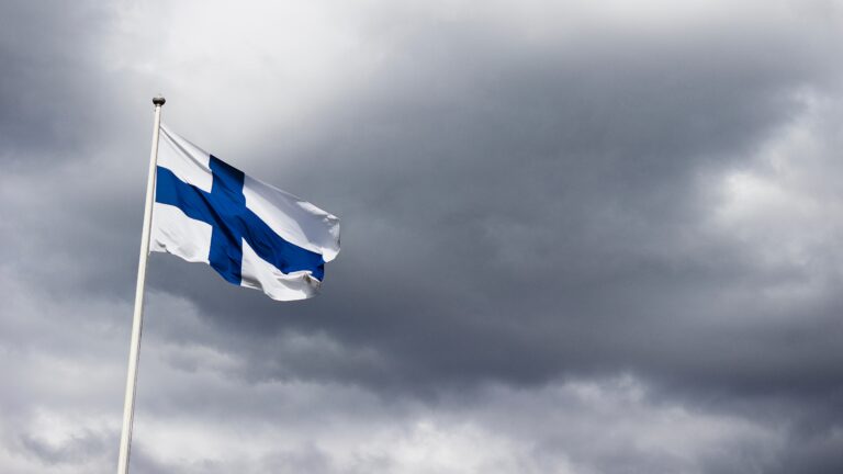 Запорізькі чиновники їдуть до Фінляндії: у скільки гривень обійдеться відрядження
