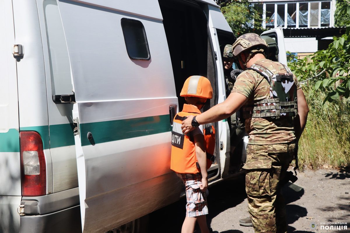 З п’яти населених пунктів на Запоріжжі евакуювали всіх дітей