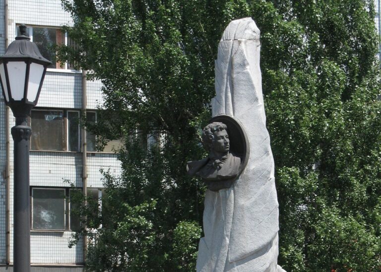 Пам’ятник Пушкіну в Запоріжжі дозволили демонтувати