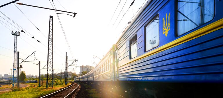 Евакуаційний потяг із Запоріжжя курсує щодня: як зареєструватися на поїздку