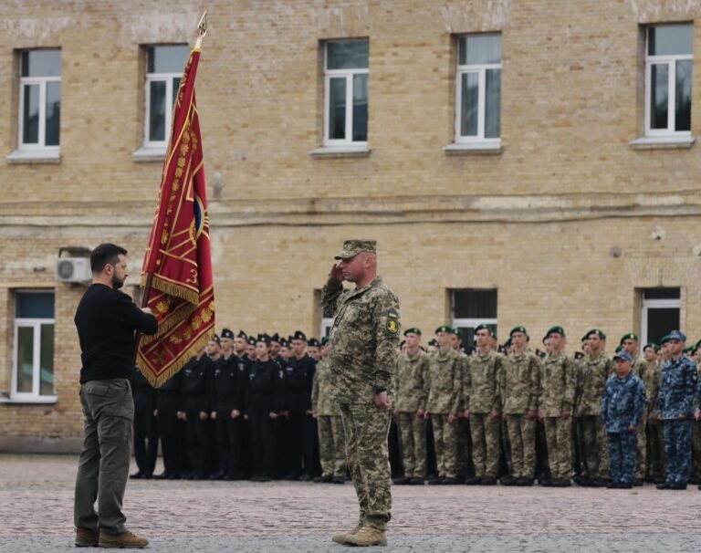 47 окрема механізована бригада “Маґура” отримала бойовий прапор та нагороди від президента