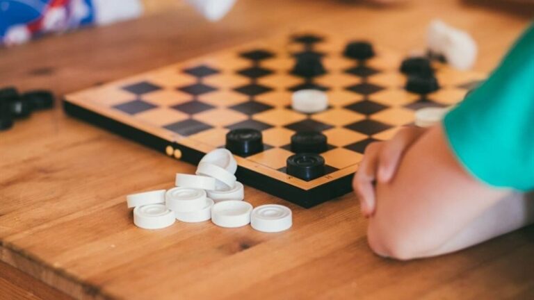 Запорожцы примут участие в чемпионате мира по шашкам
