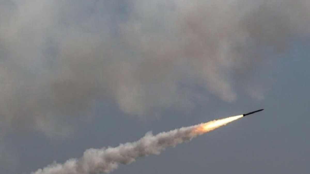 Росіяни вдарили ракетами по об’єкту енергетики в Запорізькому районі