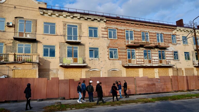 Дом в Запорожье на Кияшко подготовили к отопительному сезону: как он сейчас выглядит