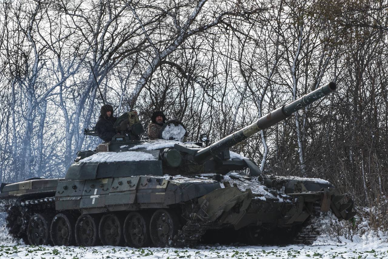 На Запорізькому напрямку ГУР знищили танк та іншу техніку окупантів (ВІДЕО)