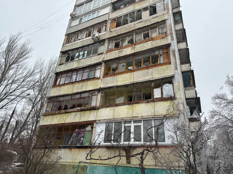В Запорізькій міській раді показали наслідки ракетної атаки 8 січня (ФОТО)
