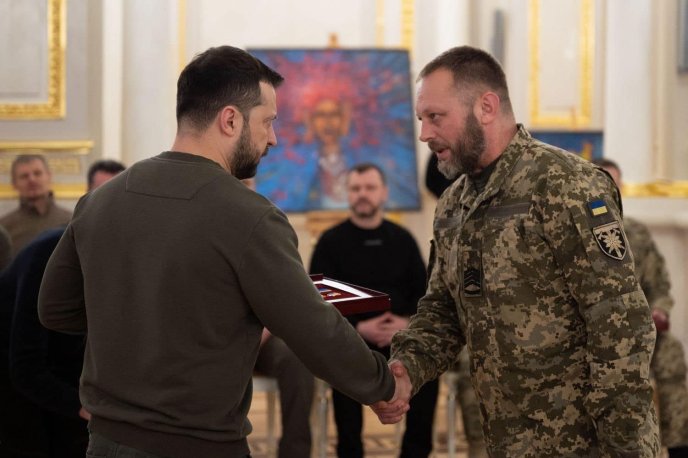 Президент дав звання Героя України військовому, що боронив Запоріжжя