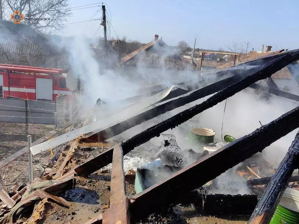 В Гуляйполі та Преображенці Запорізької області обстріли спричинили пожежі