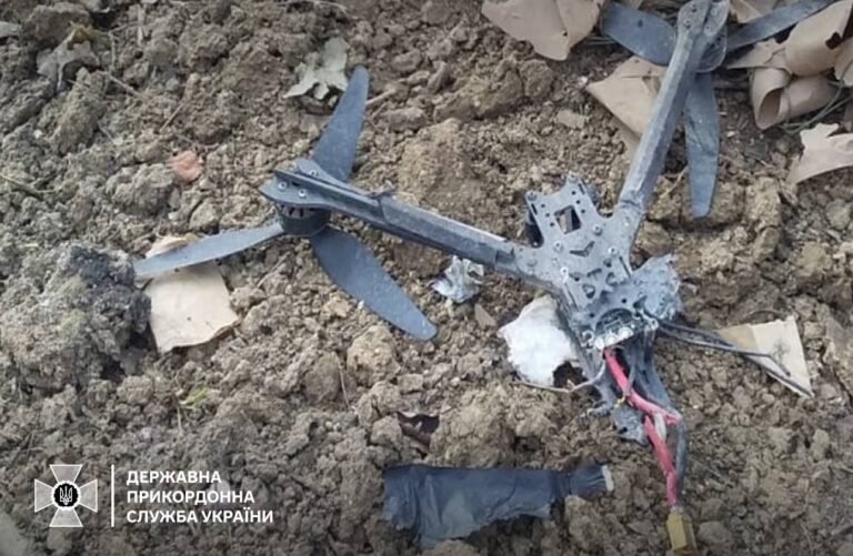 Атака дронів на Запорізькому напрямку: прикордонники ліквідували 10 безпілотників (ФОТО)