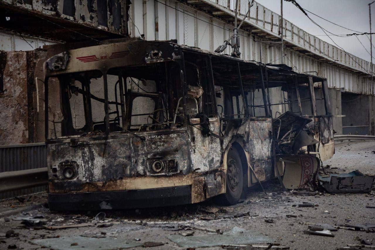 У тролейбусі на ДніпроГЕС загинула людина