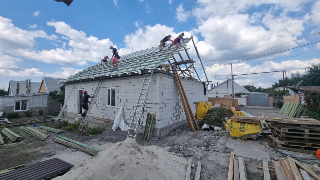 Волонтери відновили будинок у Запоріжжі
