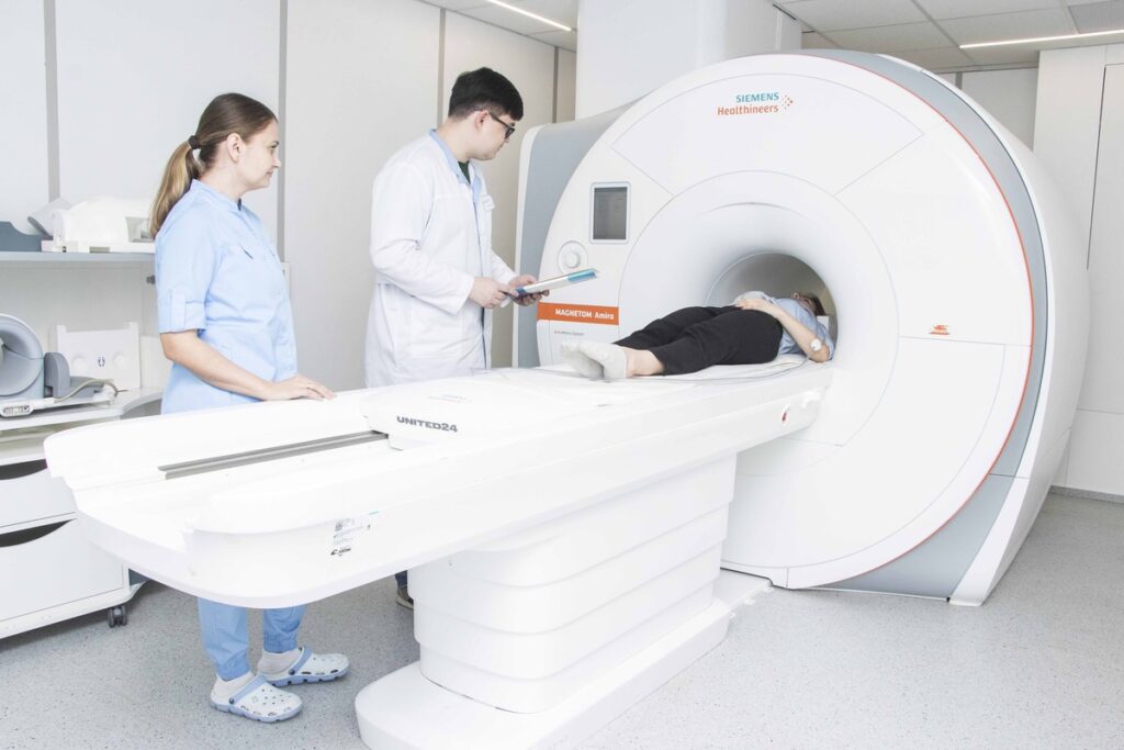 Високотехнологічний рентгенапарат – ангіограф