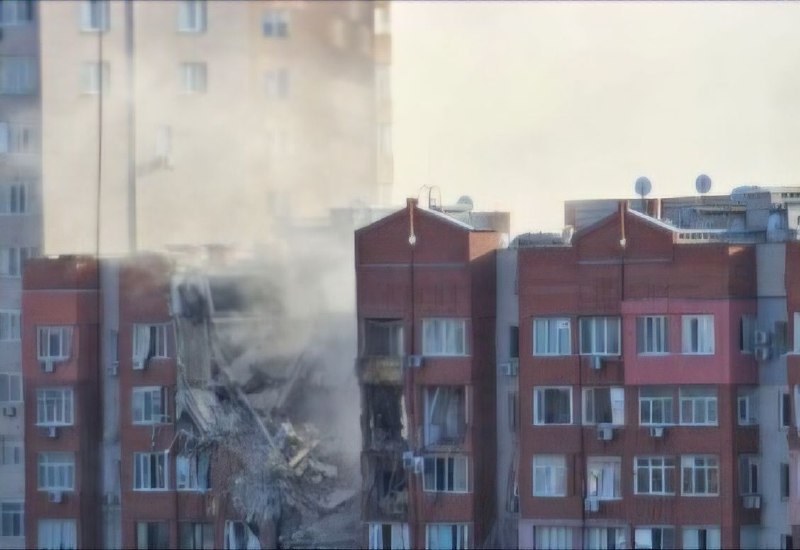 Ракетная атака на Днепр: разрушена девятиэтажка, есть пострадавшие