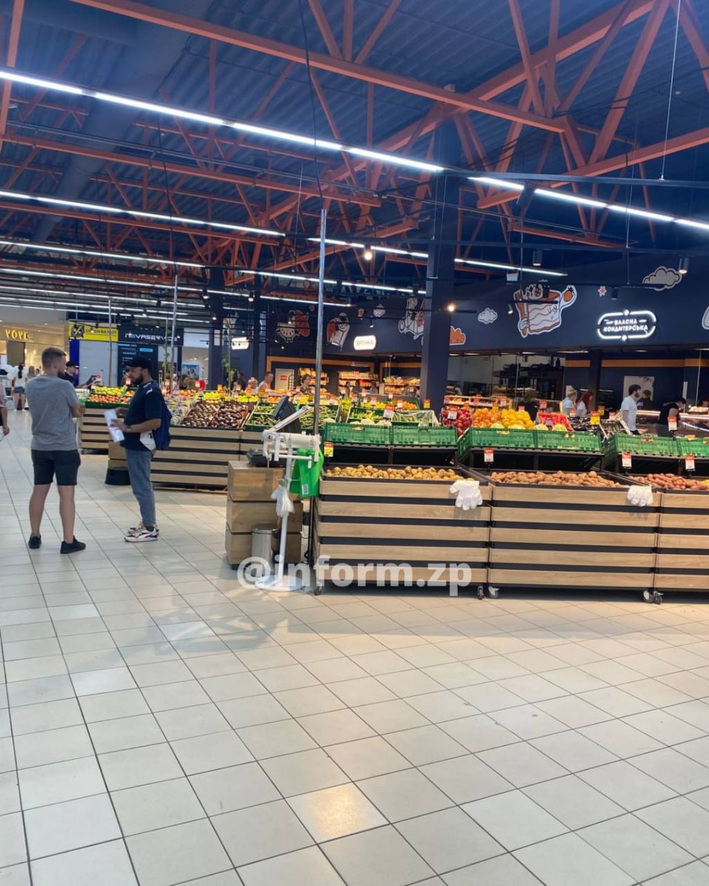 Супермаркет Сільпо в в ТРЦ City Mall в Запоріжжі