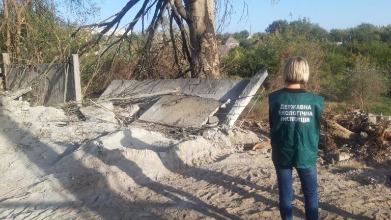 У Комунарському районі Запоріжжя виявили ще одну ділянку, пошкоджену внаслідок обстрілів